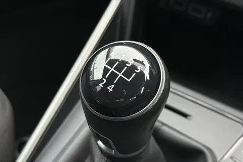 VK68EHL Volkswagen Polo 1.0 TSI SE Euro 6 (s/s) 5dr Thumbnail #43