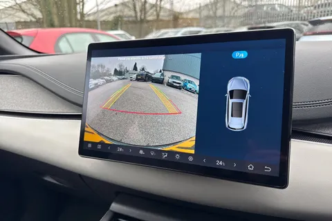 DY75WFF BYD Seal 6 1.5 DM-i 10kWh Boost CVT Auto Euro 6 (s/s) 5dr Thumbnail #44