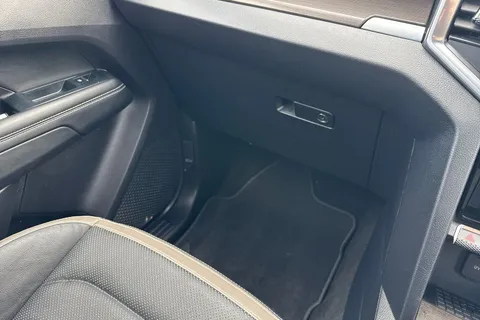 DG74CXU Volkswagen Amarok D/Cab Pick Up Style 2.0 TDI 205 4MOTION Auto Thumbnail #20