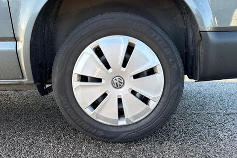 DE74VLF Volkswagen Transporter 2.0 TDI 110 Startline Van Thumbnail #12