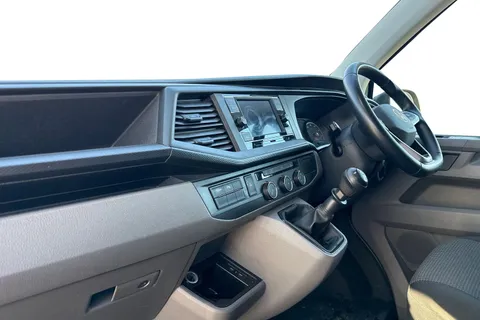 DE74VLF Volkswagen Transporter 2.0 TDI 110 Startline Van Thumbnail #15