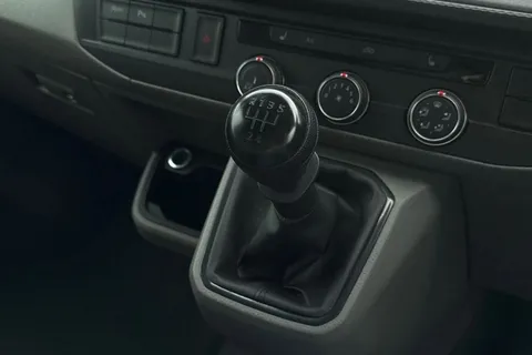 DF74GMV Volkswagen Transporter 2.0 TDI 110 Highline Van Thumbnail #23