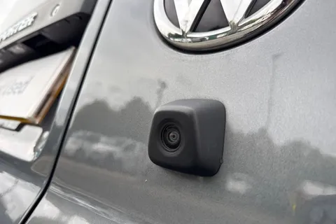 DF74GMV Volkswagen Transporter 2.0 TDI 110 Highline Van Thumbnail #31