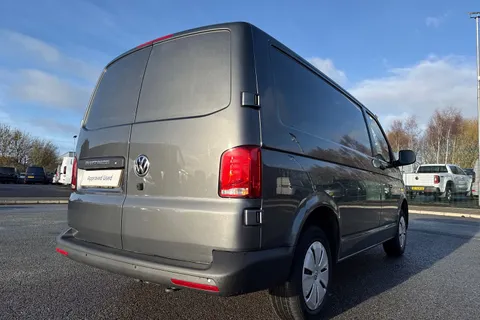 DE74VLF Volkswagen Transporter 2.0 TDI 110 Startline Van Thumbnail #30
