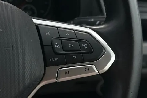 DF74GMV Volkswagen Transporter 2.0 TDI 110 Highline Van Thumbnail #39