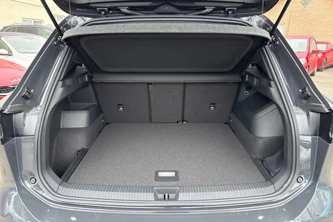  Volkswagen Tiguan 1.5 eTSI MHEV R-Line DSG Euro 6 (s/s) 5dr Thumbnail #6