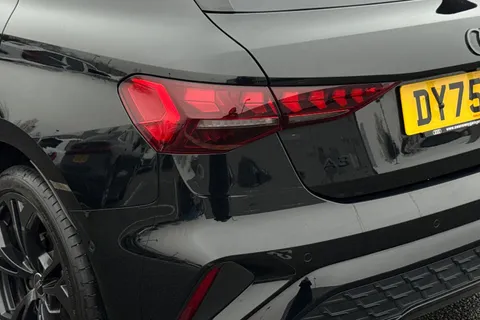 DY75UBD Audi A3 Black Edition TFSI e  204 PS S tronic Thumbnail #8