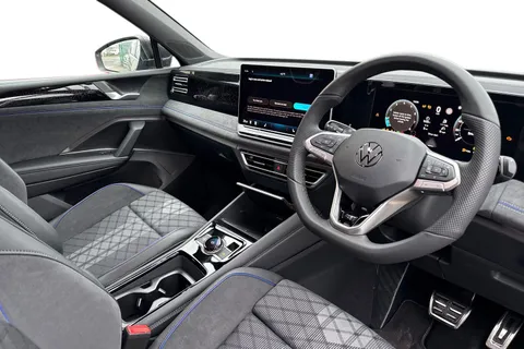  Volkswagen Tiguan 1.5 eTSI MHEV R-Line DSG Euro 6 (s/s) 5dr Thumbnail #13