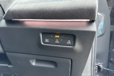  Volkswagen Tiguan 1.5 eTSI MHEV R-Line DSG Euro 6 (s/s) 5dr Thumbnail #38