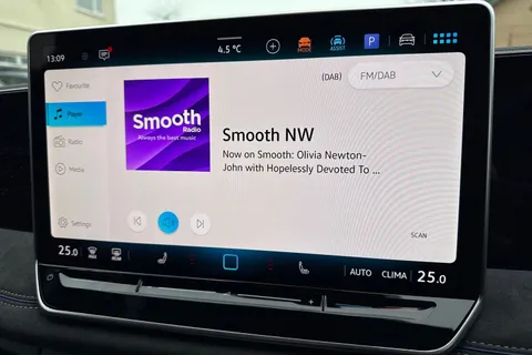  Volkswagen Tiguan 1.5 eTSI MHEV R-Line DSG Euro 6 (s/s) 5dr Thumbnail #48