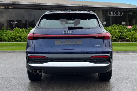  Audi Q5 2.0 TDI 40 Sport S Tronic quattro Euro 6 (s/s) 5dr Thumbnail #5