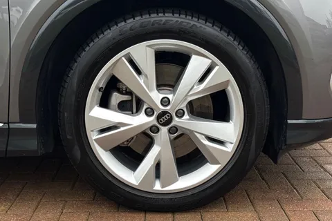 11 of 66 for Audi Q4 e-tron Q4 S line 40 e-tron 150,00 kW