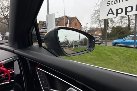 21 of 66 for Audi Q4 e-tron Q4 S line 40 e-tron 150,00 kW