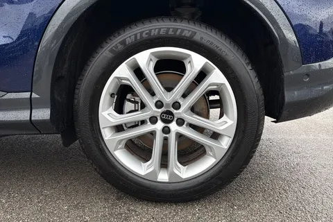 Audi Q5 2.0 TDI 40 Sport S Tronic quattro Euro 6 (s/s) 5dr Thumbnail #23