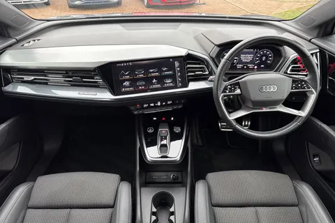 25 of 66 for Audi Q4 e-tron Q4 S line 40 e-tron 150,00 kW