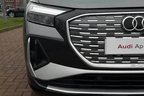 29 of 66 for Audi Q4 e-tron Q4 S line 40 e-tron 150,00 kW