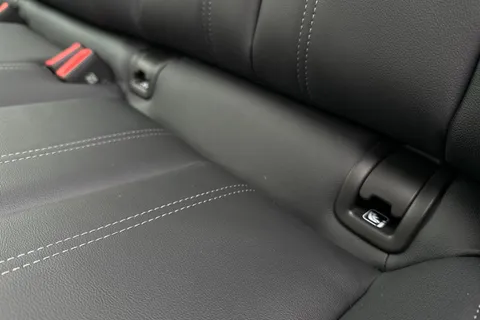  Audi Q5 2.0 TDI 40 Sport S Tronic quattro Euro 6 (s/s) 5dr Thumbnail #34