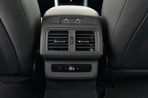  Audi Q5 2.0 TDI 40 Sport S Tronic quattro Euro 6 (s/s) 5dr Thumbnail #35