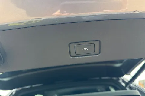 40 of 66 for Audi Q4 e-tron Q4 S line 40 e-tron 150,00 kW