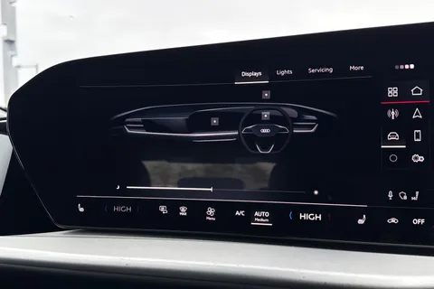  Audi Q5 2.0 TDI 40 Sport S Tronic quattro Euro 6 (s/s) 5dr Thumbnail #44