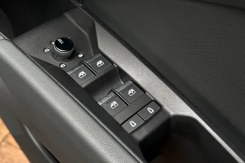 43 of 66 for Audi Q4 e-tron Q4 S line 40 e-tron 150,00 kW