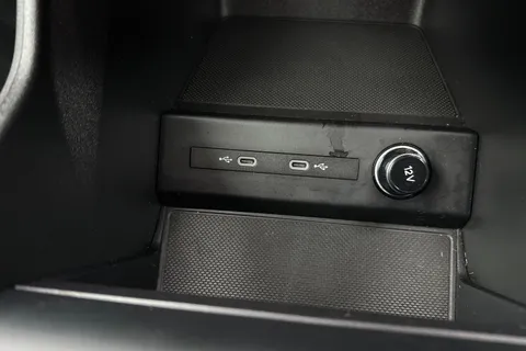 59 of 66 for Audi Q4 e-tron Q4 S line 40 e-tron 150,00 kW