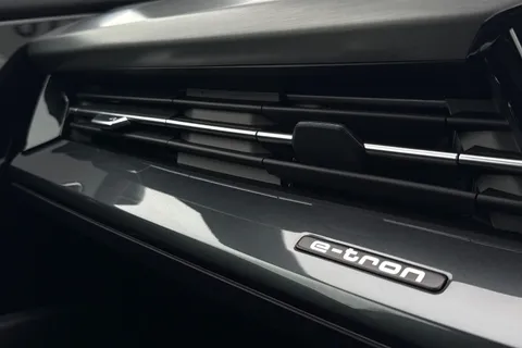 61 of 66 for Audi Q4 e-tron Q4 S line 40 e-tron 150,00 kW