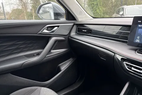 NA25HOJ MG Mg Hs 1.5 T-GDI SE 5dr DCT Thumbnail #43