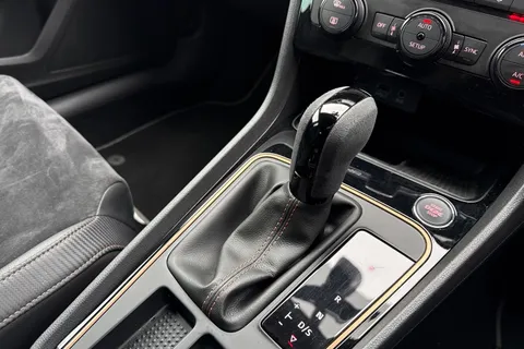 FP69TZW SEAT Leon 2.0 TSI Cupra R ST ST DSG 4Drive Euro 6 (s/s) 5dr Thumbnail #23