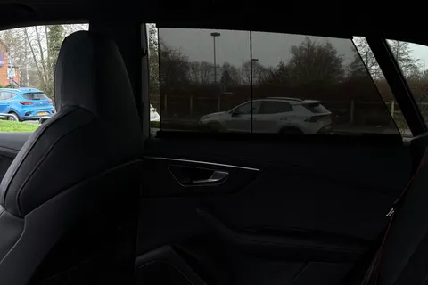 Audi RS Q8 4.0 TFSI V8 Performance Carbon Vorsprung Tiptronic quattro Euro 6 (s/s) 5dr Thumbnail #32