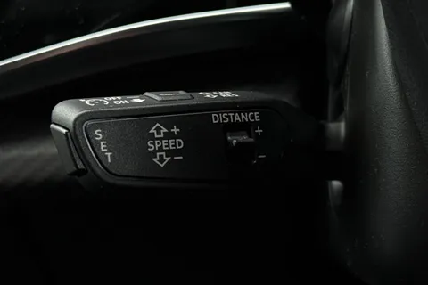 Audi RS Q8 4.0 TFSI V8 Performance Carbon Vorsprung Tiptronic quattro Euro 6 (s/s) 5dr Thumbnail #42