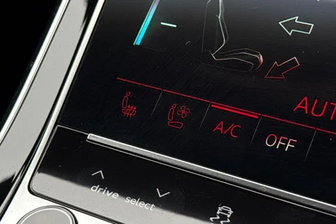 Audi RS Q8 4.0 TFSI V8 Performance Carbon Vorsprung Tiptronic quattro Euro 6 (s/s) 5dr Thumbnail #44