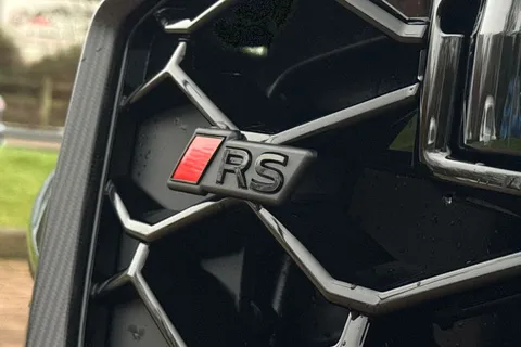 Audi RS Q8 4.0 TFSI V8 Performance Carbon Vorsprung Tiptronic quattro Euro 6 (s/s) 5dr Thumbnail #55