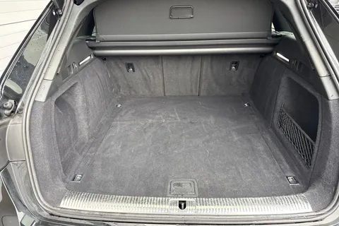 ND70NBN Audi A4 Avant 2.0 TFSI 35 Black Edition Euro 6 (s/s) 5dr Thumbnail #8