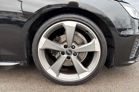 ND70NBN Audi A4 Avant 2.0 TFSI 35 Black Edition Euro 6 (s/s) 5dr Thumbnail #12