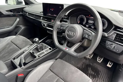 ND70NBN Audi A4 Avant 2.0 TFSI 35 Black Edition Euro 6 (s/s) 5dr Thumbnail #15