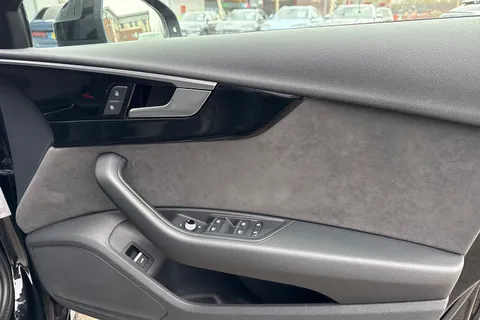 ND70NBN Audi A4 Avant 2.0 TFSI 35 Black Edition Euro 6 (s/s) 5dr Thumbnail #22