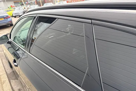 ND70NBN Audi A4 Avant 2.0 TFSI 35 Black Edition Euro 6 (s/s) 5dr Thumbnail #30