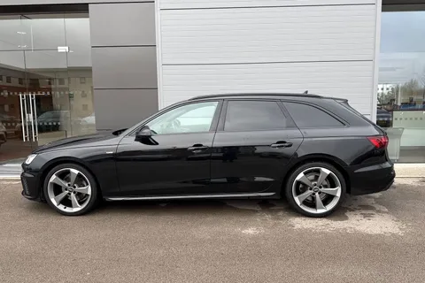 ND70NBN Audi A4 Avant 2.0 TFSI 35 Black Edition Euro 6 (s/s) 5dr Thumbnail #32