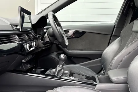 ND70NBN Audi A4 Avant 2.0 TFSI 35 Black Edition Euro 6 (s/s) 5dr Thumbnail #34