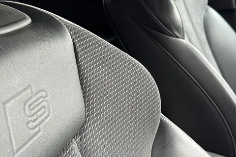 ND70NBN Audi A4 Avant 2.0 TFSI 35 Black Edition Euro 6 (s/s) 5dr Thumbnail #39