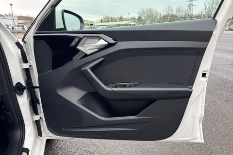 PN23MRU Audi A1 Sport 25 TFSI  95 PS 5-speed Thumbnail #38