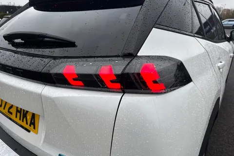 AJ72HKA PEUGEOT e-2008 50kWh GT Auto 5dr (7kW Charger) Thumbnail #8