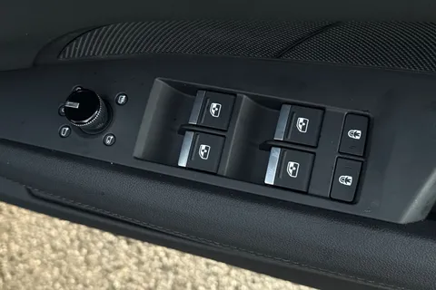  Audi e-tron GT 105kWh Auto quattro 4dr Thumbnail #21