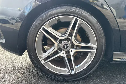 KS20VST Mercedes-Benz A Class 1.5 A180d AMG Line (Executive) 7G-DCT Euro 6 (s/s) 5dr Thumbnail #12