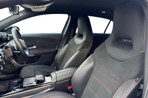 KS20VST Mercedes-Benz A Class 1.5 A180d AMG Line (Executive) 7G-DCT Euro 6 (s/s) 5dr Thumbnail #17