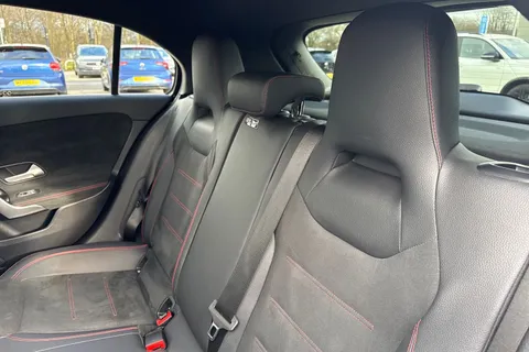 KS20VST Mercedes-Benz A Class 1.5 A180d AMG Line (Executive) 7G-DCT Euro 6 (s/s) 5dr Thumbnail #20