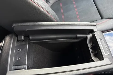 KS20VST Mercedes-Benz A Class 1.5 A180d AMG Line (Executive) 7G-DCT Euro 6 (s/s) 5dr Thumbnail #37