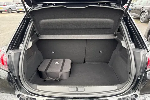 RO71KXU PEUGEOT e-208 50kWh GT Auto 5dr Thumbnail #7