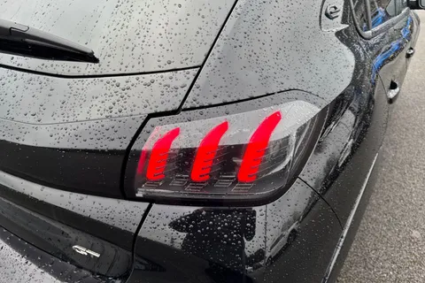 RO71KXU PEUGEOT e-208 50kWh GT Auto 5dr Thumbnail #8